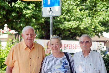 Die ehemaligen aktiven MVSler: Walter (Schppe) Schaub, Margaritha Schaub-Huwyler, Ehrenmitglied Erwin (Winli) Brgin